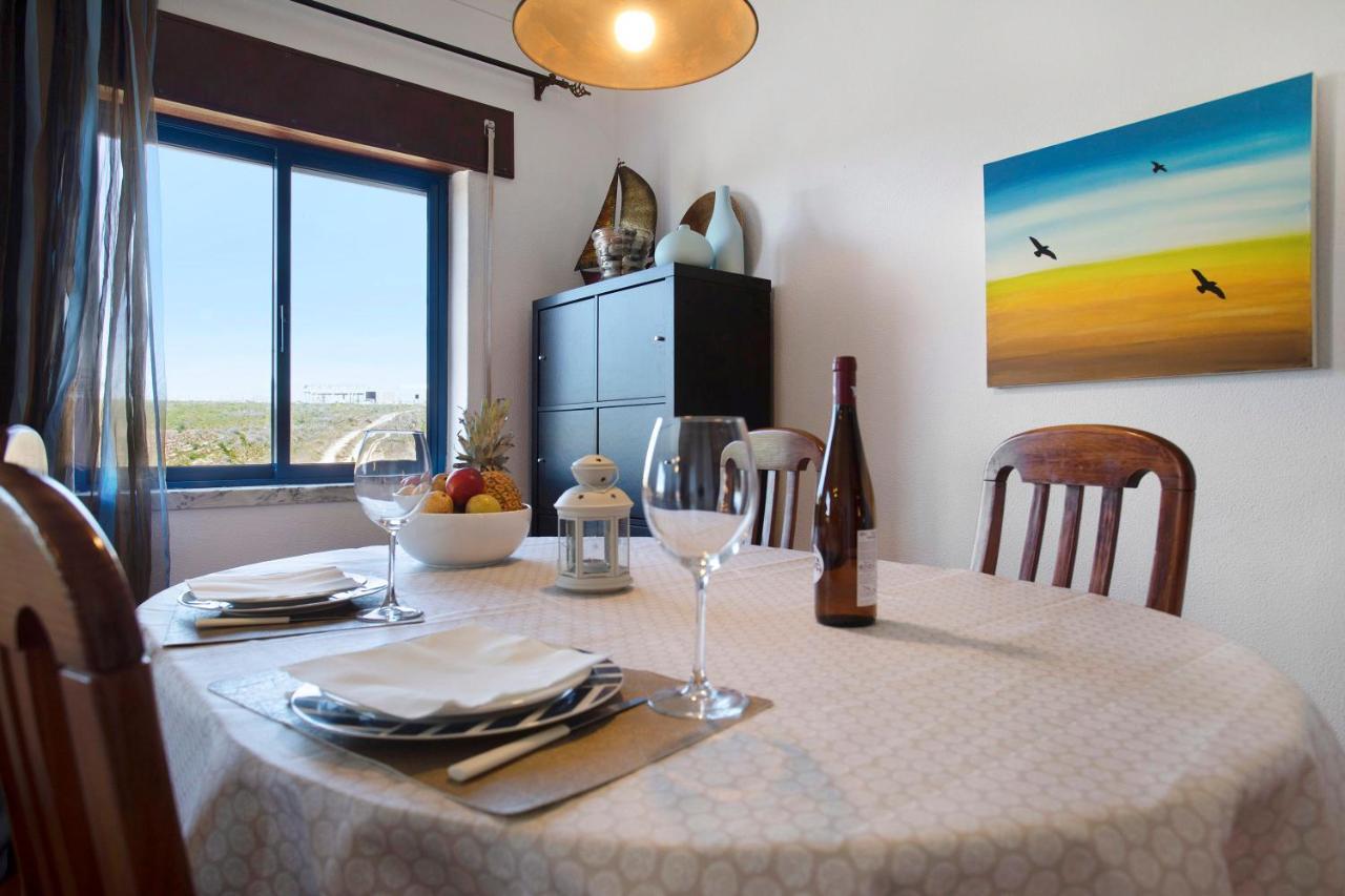 Sao Bernardino Beach House อาโตเกีย ดา บาเลยา ภายนอก รูปภาพ